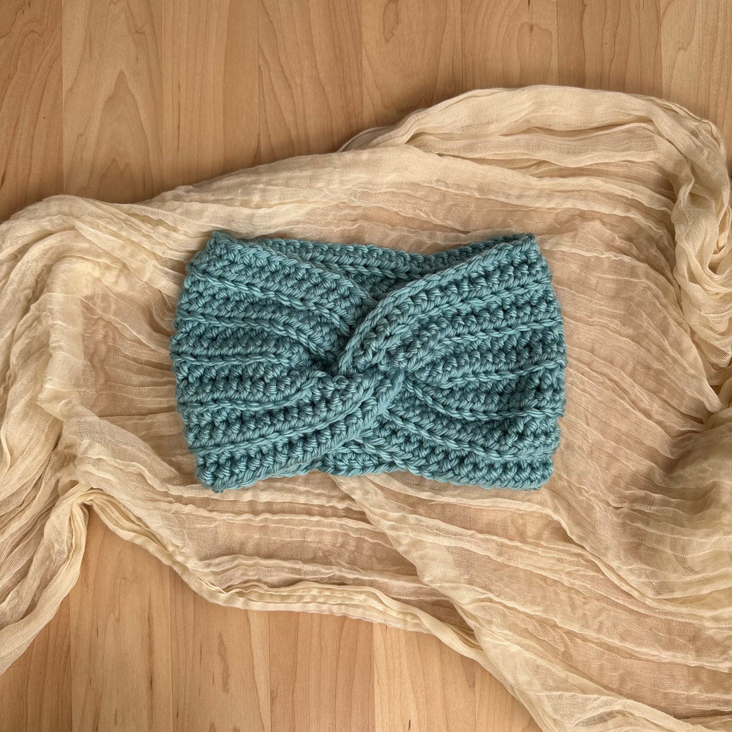 twist headband - bright blue