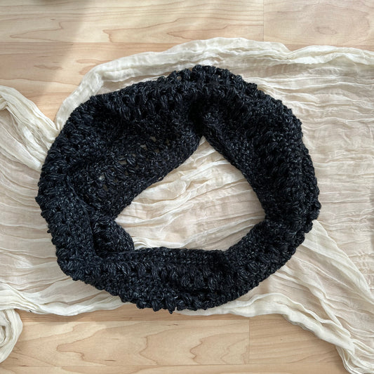 Cuello abullonado - lavado a la piedra negro