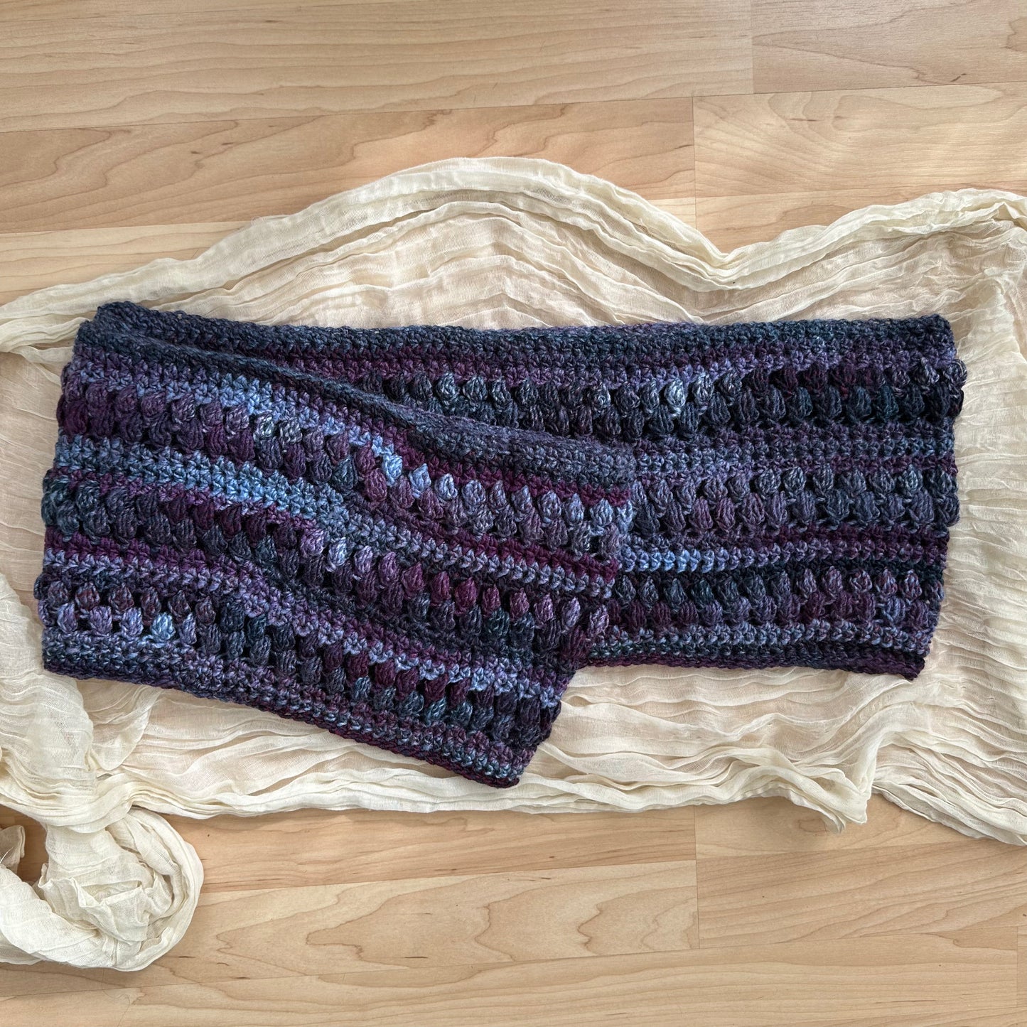 Bufanda infinita tipo puff - morado multi