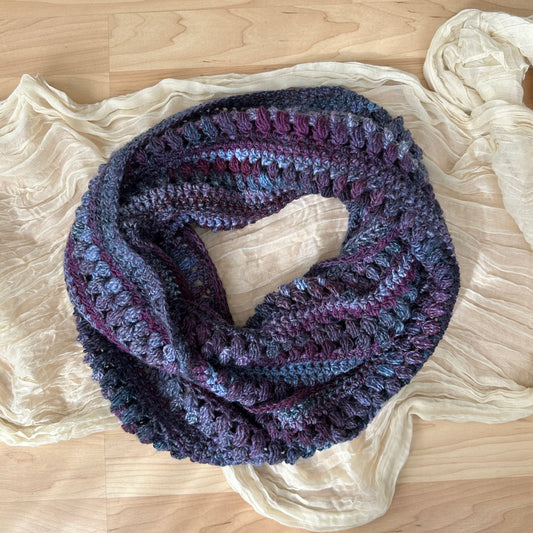 Bufanda infinita tipo puff - morado multi
